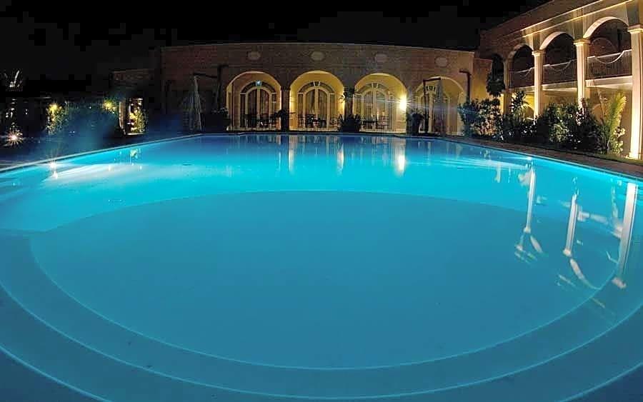 Palace Luxury